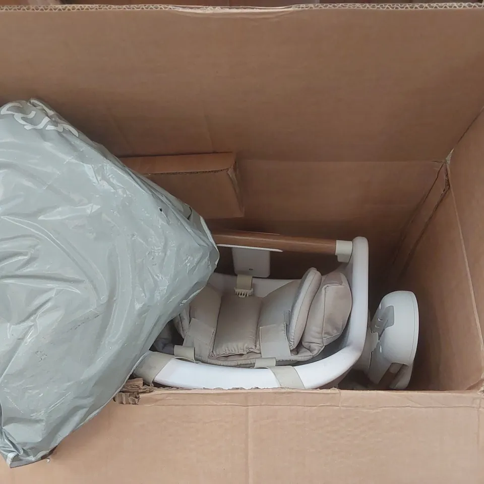 BOXED MAMAS & PAPAS ENO HIGHCHAIR IN CASHMERE COLOUR