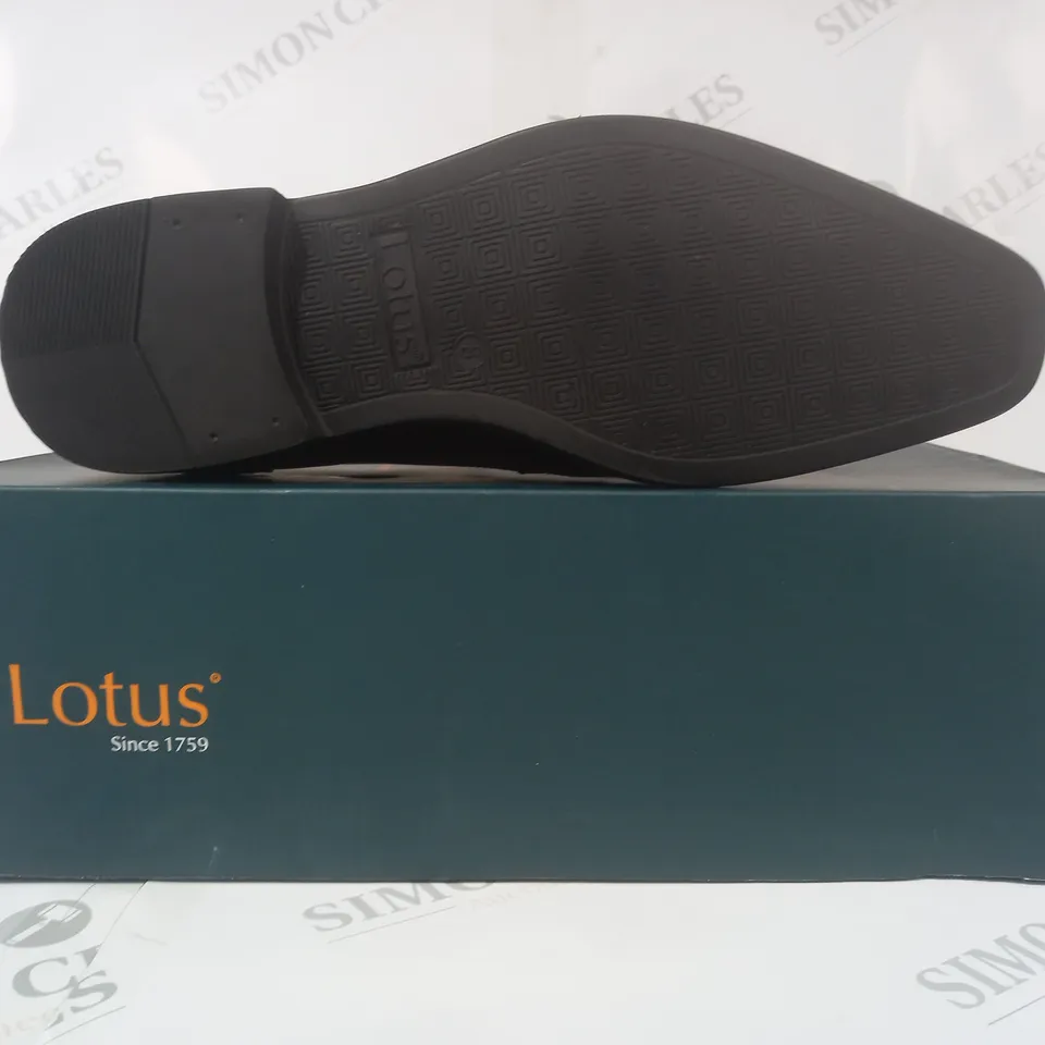BOXED PAIR OF LOTUS LEATHER LACE-UP SHOES IN BLACK UK SIZE 8
