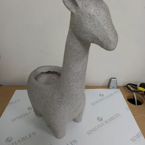 GIRAFFE THEMED 50CM PLANTER