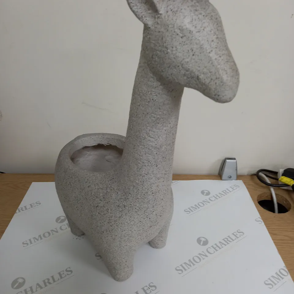 GIRAFFE THEMED 50CM PLANTER