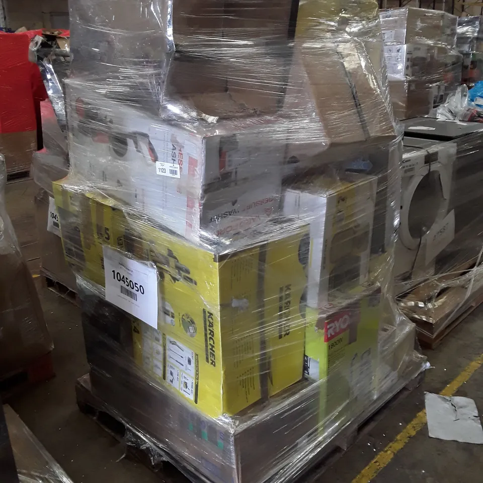 PALLET OF APPROXIMATELY 32 ASSORTED UNPROCESSED RAW RETURNS TO INCLUDE;