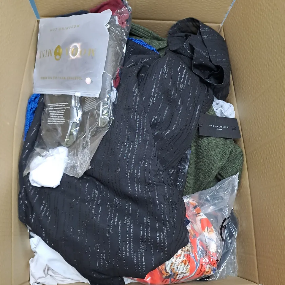 BOX OF APPROX. 40 ASSORTED CHILDRENS CLOTHING VARYING IN SIZE/COLOUR/STYLE TO INCLUDE:  TOPS, JEANS, JUMPERS