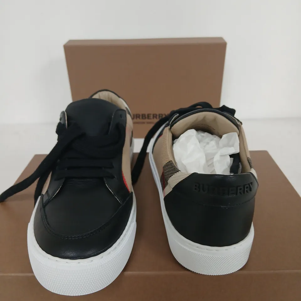 BURBERRY LOW TOP SNEAKER - UK 3 (EU 36), BLACK LEATHER WITH BEIGE BURBERRY CHECK