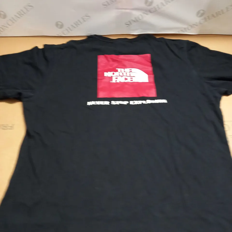 THE NORTH FACE LOGO T-SHIRT SIZE M