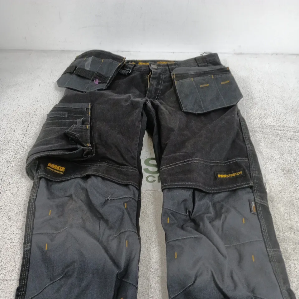 DEWALT REGULAR FIT WORK PANTS – UK 30/29