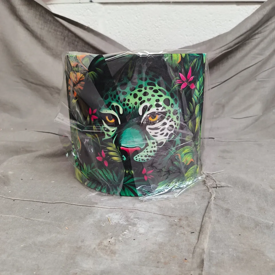 JUNGLE WILD ANIMAL LAMP SHADE APPROX 20CM