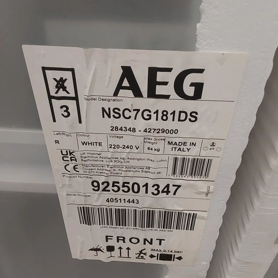 AEG 7000 GREENZONE INTEGRATED FRIDGE FREEZER 177.2 CM MODEL: NSC7G181DS