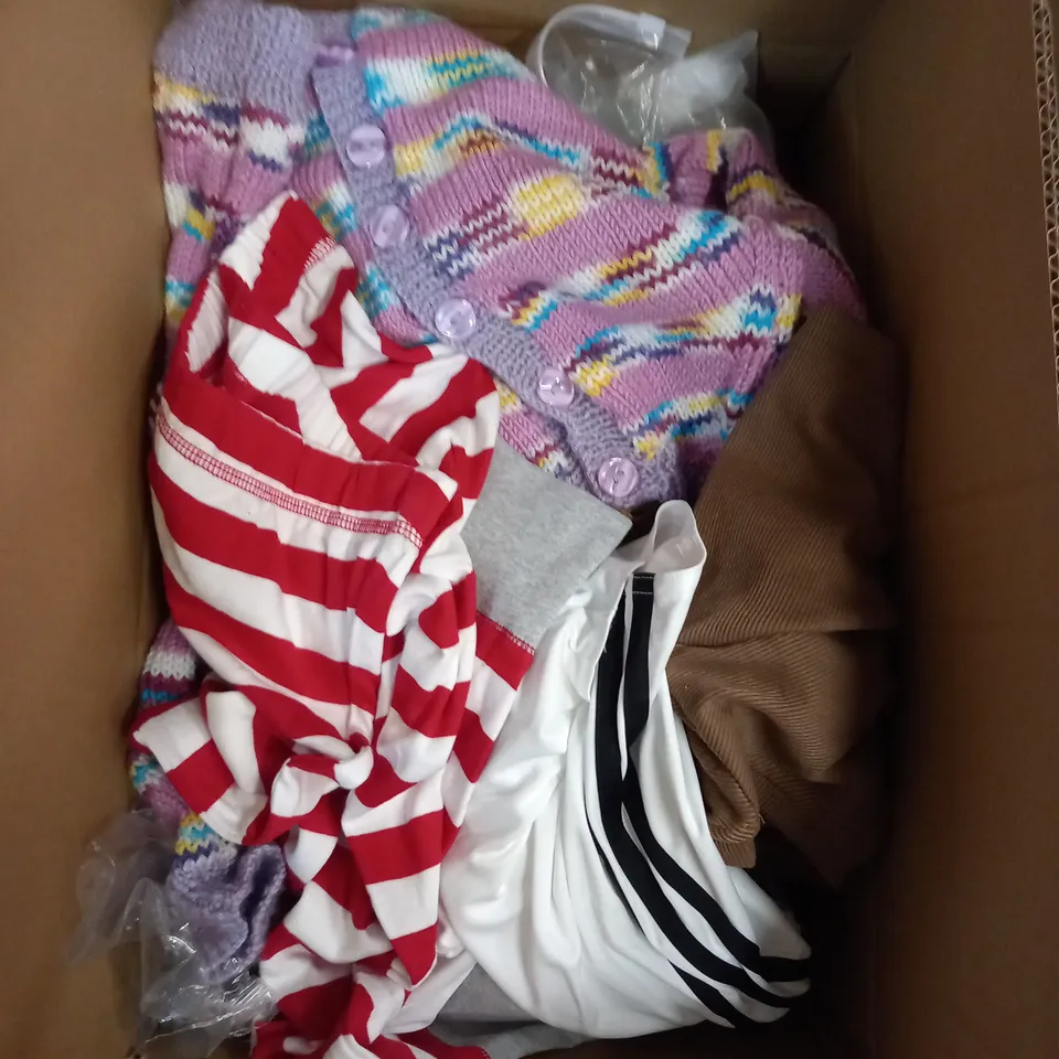 MEDIUM  BOX OF ASSORTED KIDS CLOTHING ITEMS TO INCLUDE BAGS, BABY GROWS AND DRESSES