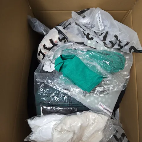 LARGE BOX OF ASSORTED CLOTHING ITEMS IN VARIOUS SIZES, STYLES AND COLOUR 