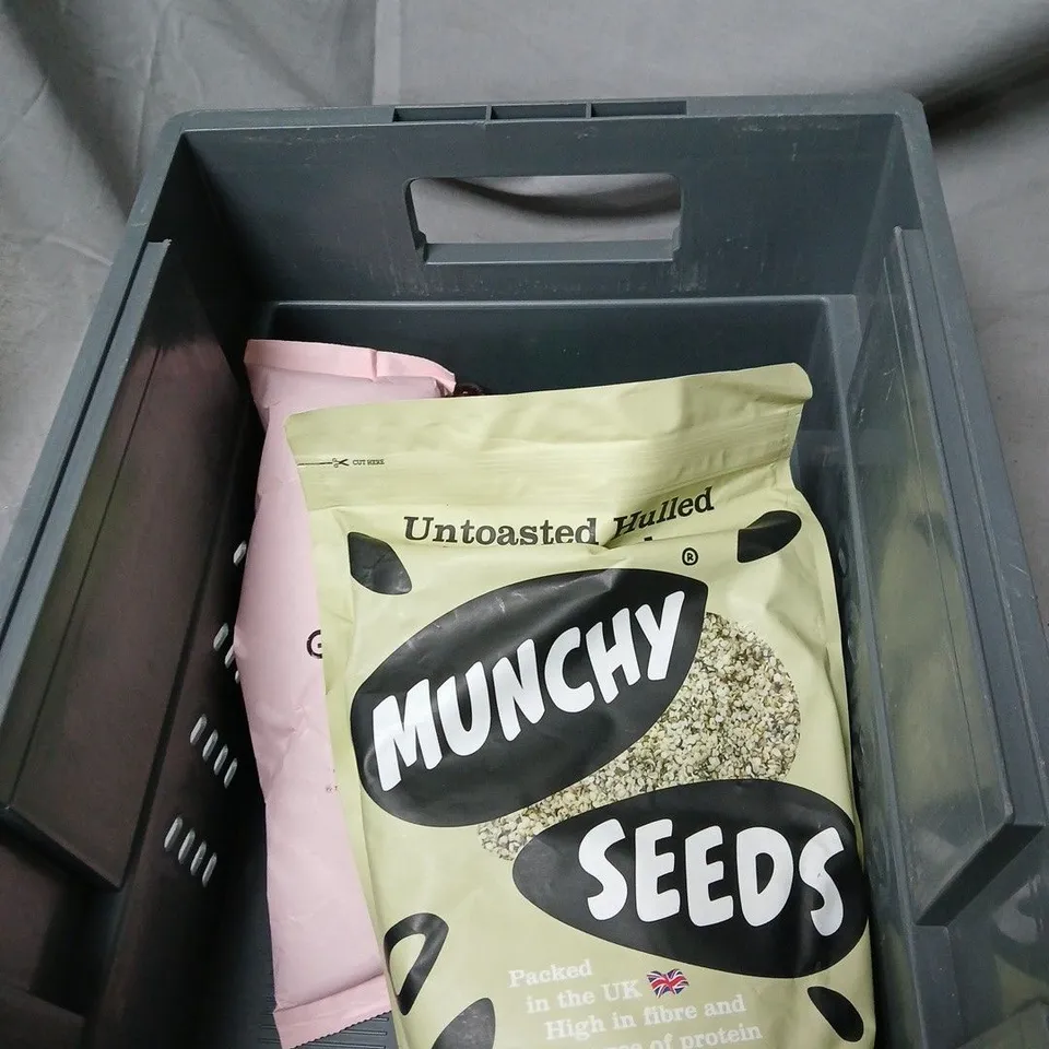 APPROXIMATELY 7 ASSORTED FOOD ITEMS INCLUDING STACY'S SALTED PITA CHIPS & MUNCHY SEEDS 
