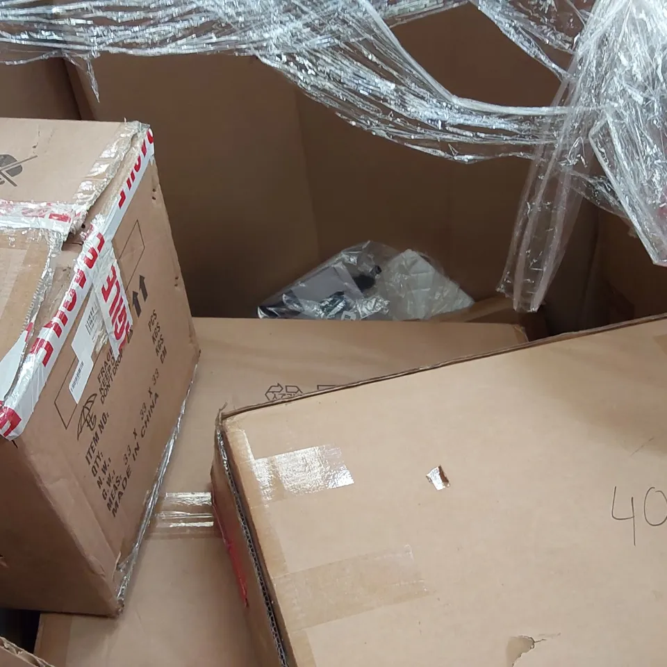 PALLET OF ASSORTED ITEMS INCLUDING: CEILING FAN LIGHT, ELECTRIC BLANKET, LED AQUARIUM LIGHT, DRYING RACK, RETRACTABLE SAFETY GATE 