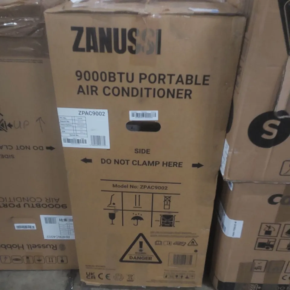 BOXED ZANUSSI 9000BTU PORTABLE AIR CONDITIONER - ZPAC9002