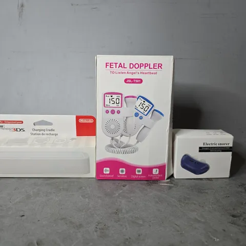 APPROXIMATELY 8 ASSORTED ITEMS TO INCLUDE - FETAL DOPPLER , ELECTRIC SNORER  , NINTENDO 3DS CHARGING CRADLE ETC