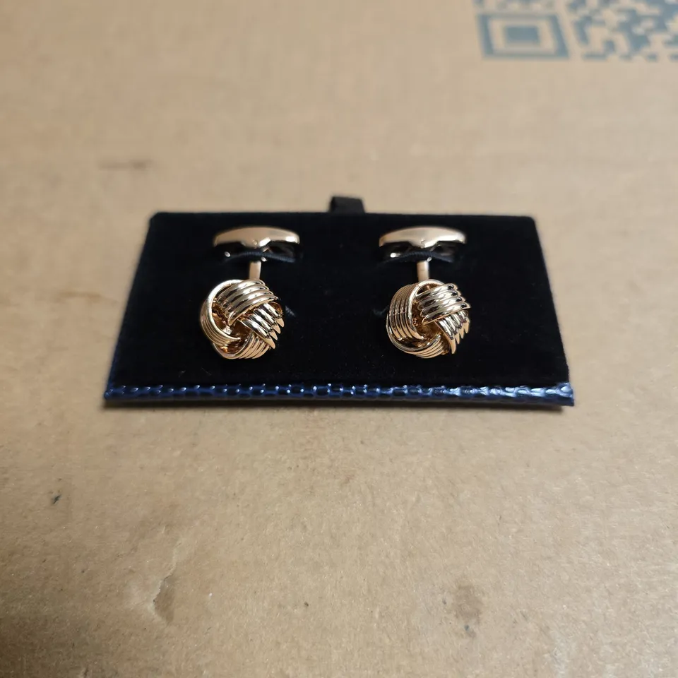 HAWES & CURTIS KNOT CUFFLINKS – ROSE GOLD, IN BLUE PRESENTATION BOX
