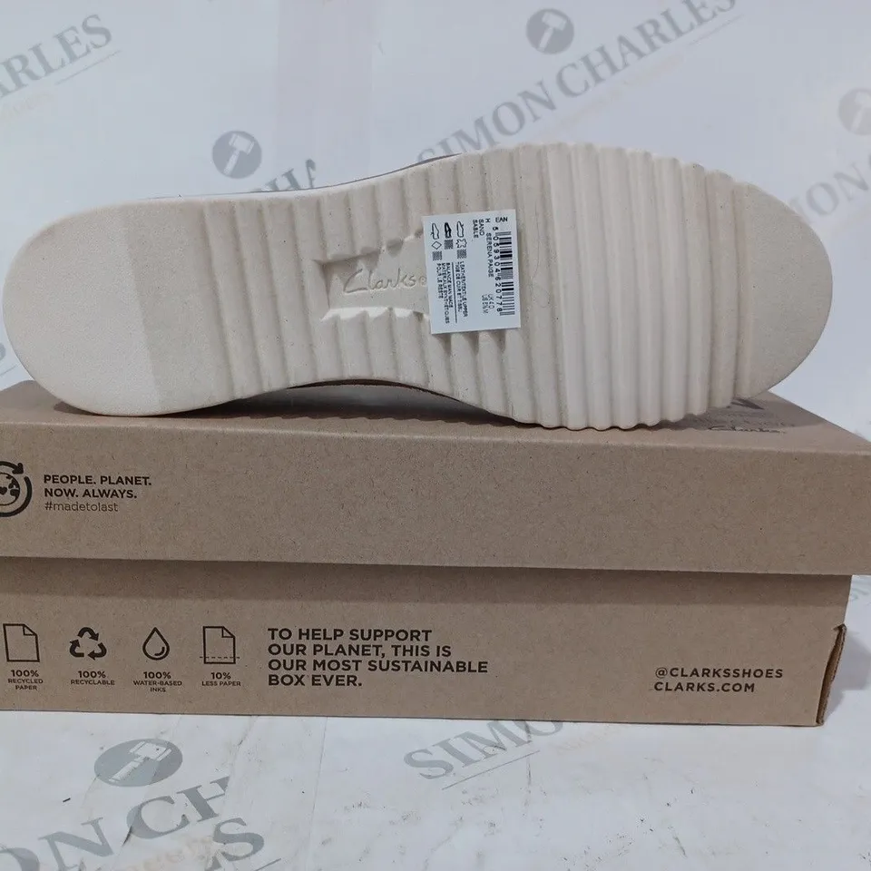 BOXED PAIR OF CLARKS SERENA PAIGE SLIP-ON SHOES IN SAND UK SIZE 4