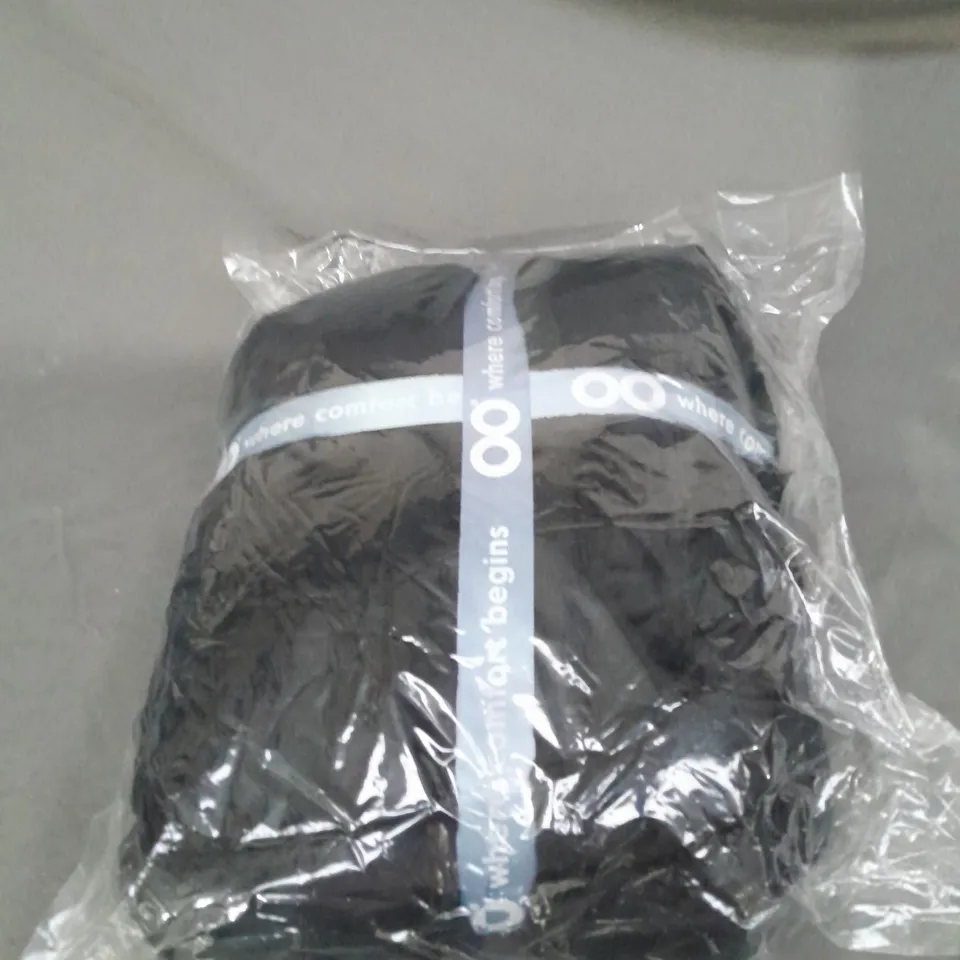 SEALED OVERSIZED HOODED BLANKET IN BLACK