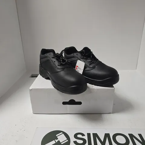 BOXED UNBRANDED COMPOSITE LACE UP SHOE SIZE UK 10