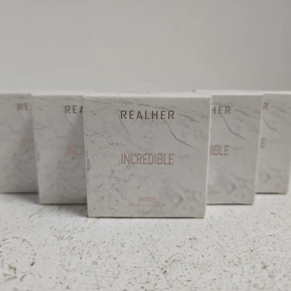 BOX OF APPROXIMATELY 50 X REALHER INCREDIBLE BRONZER (2.5G)