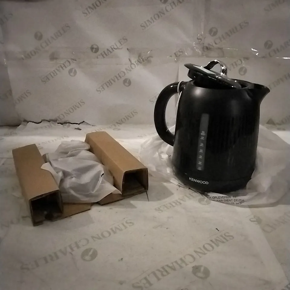BOXED KENWOOD DAWN COLLECTION KETTLE 