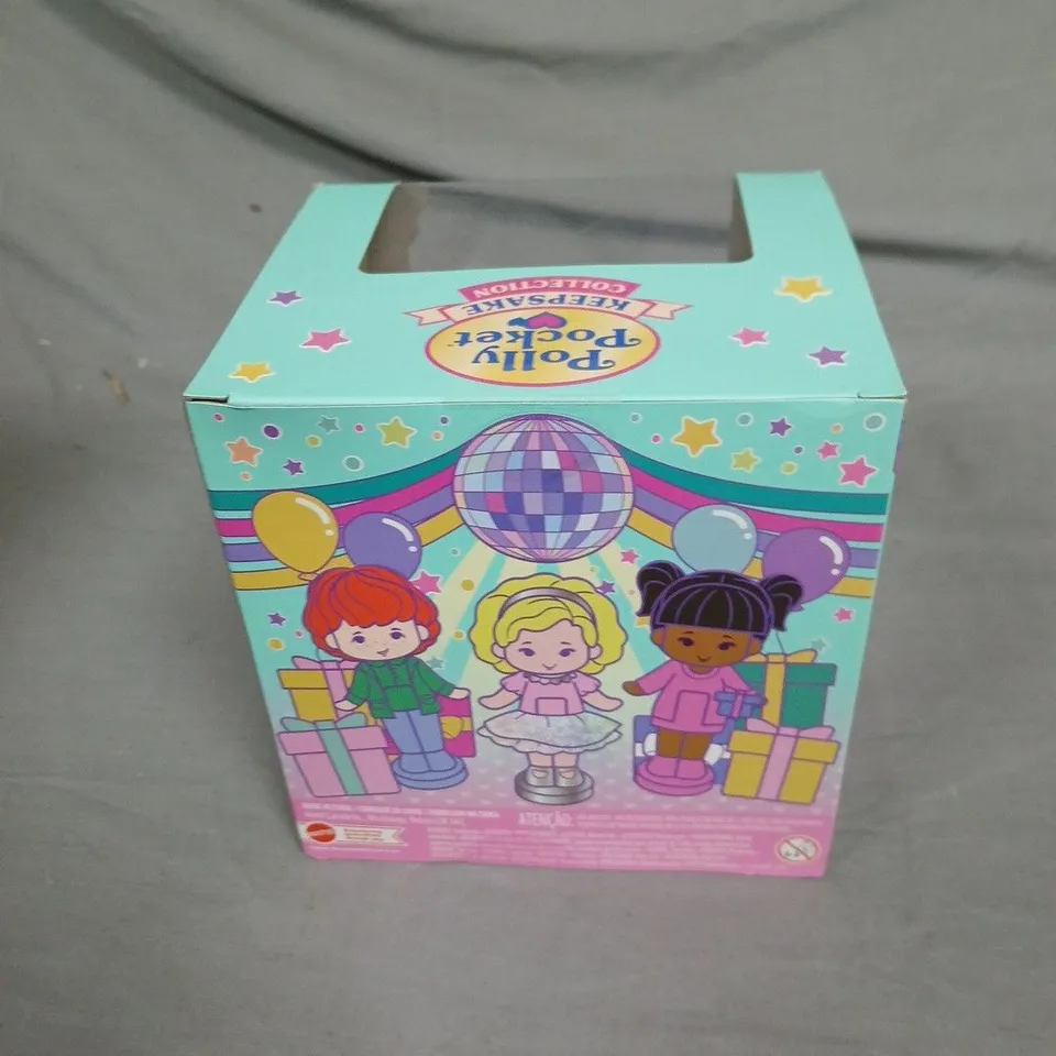 POLLY POCKET KEEPSAKE COLLECTION – BOXED MINI DOLL SET WITH ACCESSORIES