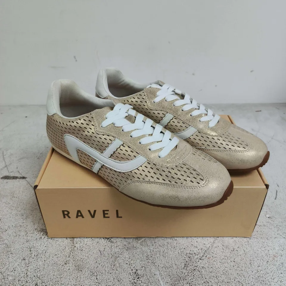 RAVEL LENNEL RLS710 GOLD TRAINERS – UK 8