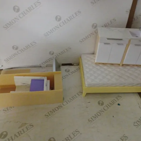 RAINBOW HIGH DOLL HOUSE 4FTX3FT WITH 50+ ACCESSORIES