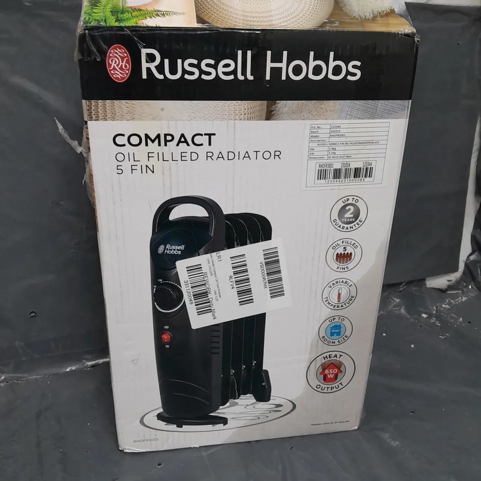 BOXED RUSSELL HOBBS COMPACT OIL FILLED RADIATOR 