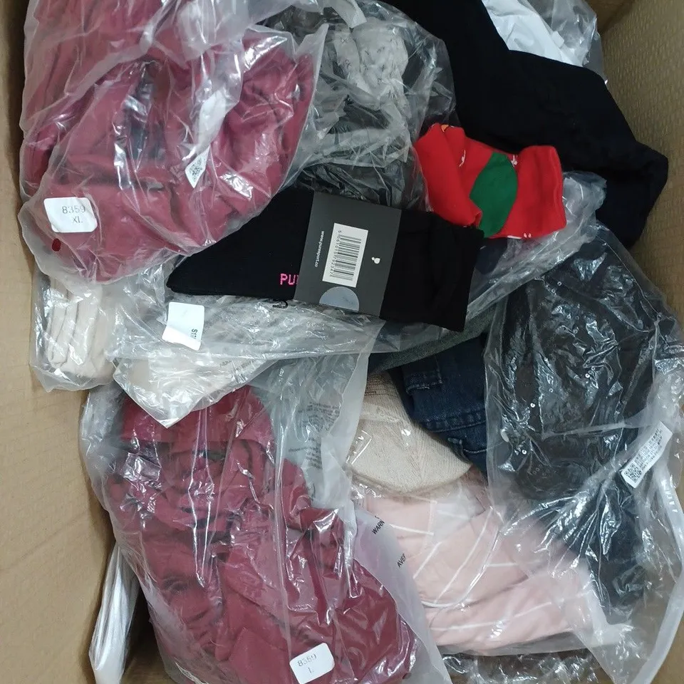 BOX TO INCLUDE 50 ASSORTED CLOTHING ITEMS TOO INCLUDE TOPS , TROUSERS AND DRESSES , ETC 