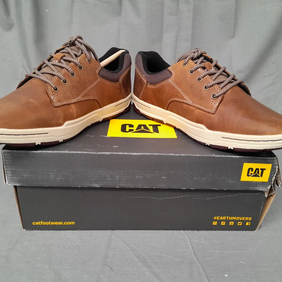 BOXED PAIR OF CAT SHOES IN BROWN UK SIZE 8