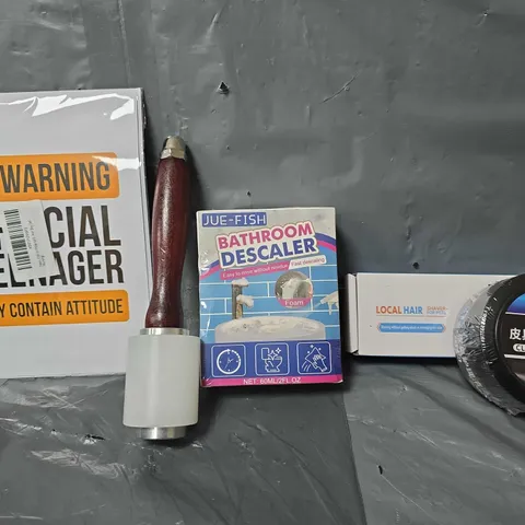 APPROXIMATELY 13 ASSORTED ITEMS TO INCLUDE - JUE-FISH BATHROOM DESCALER , LOCAL HAIR SHAVER ETC