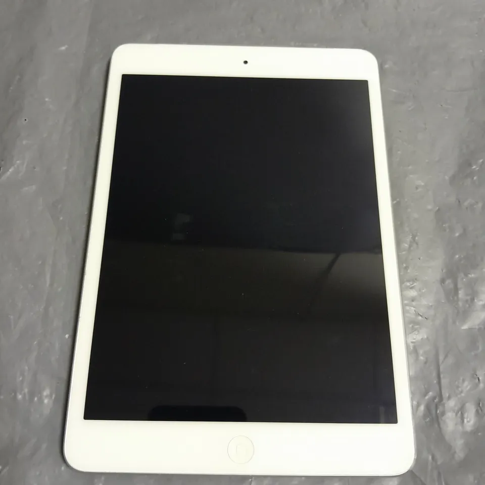 UNBOXED APPLE IPAD MINI 2 CELLULAR IN SILVER - A1490
