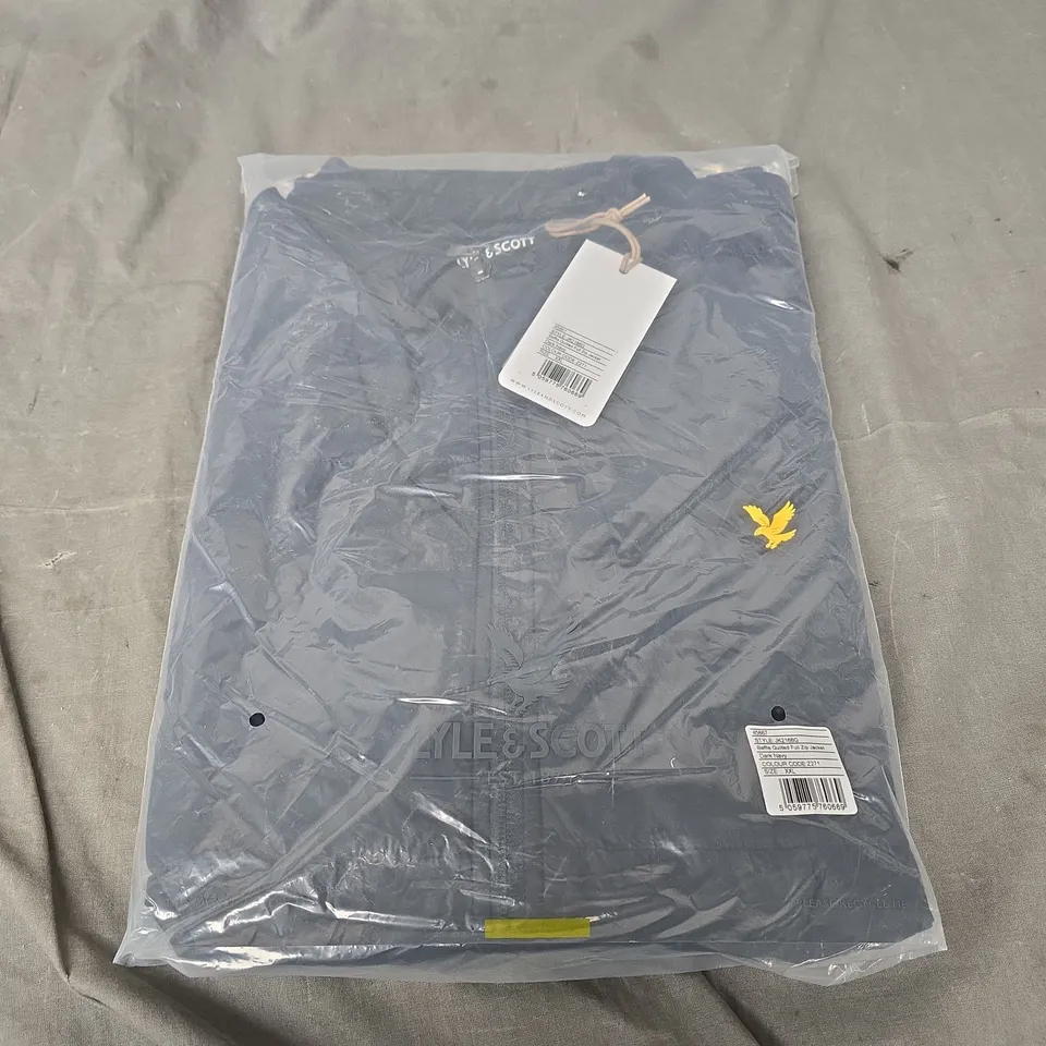 BAGGED LYLE AND SCOTT FULL ZIP JACKET - SIZE XXL