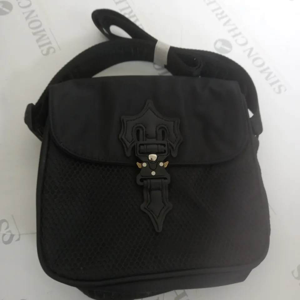 TRAPSTAR CROSS BODY BAG 
