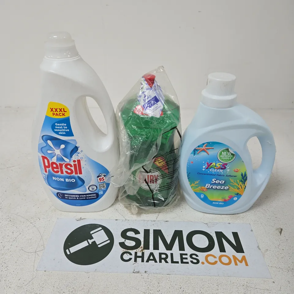3 X ASSORTED CLEANING PRODUCTS TO INCLUDE PERSIL, YASS CLEAN & FAIRY LIQUID 