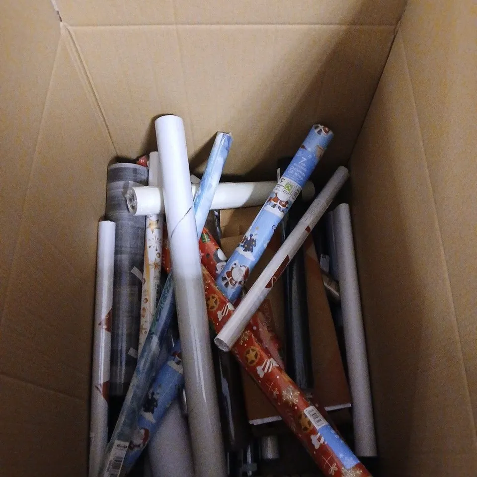 BOX OF APPROXIMATELY 20 ASSORTED ROLLS OF WALLPAPER AND WRAPPING PAPER.
