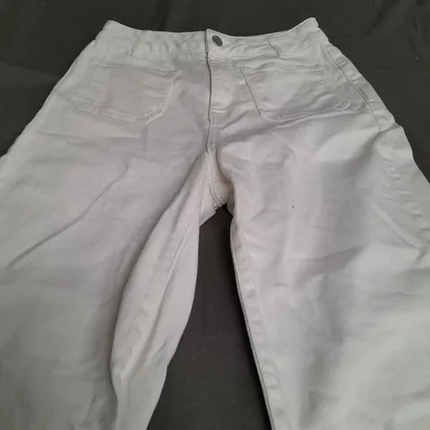 MINT VELVET WHITE CHINOS - SIZE 8S
