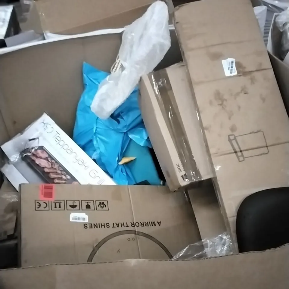 PALLET OF ASSORTED ITEMS INCLUDING TABLE LIGHT, SOUP N GRILL HOTPOT, STAND MIXER, SIDE TABLE WITH WHEELS AND BLACK SHOE CABINET