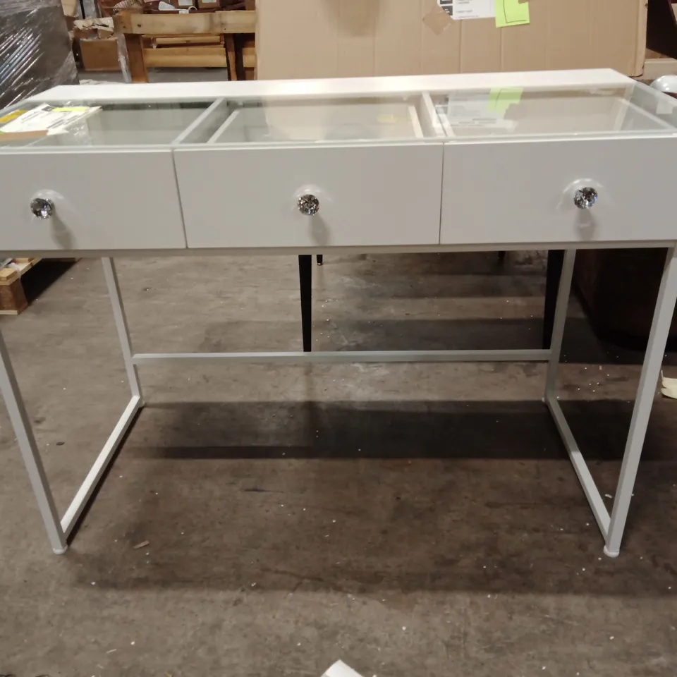 MAKEUP VANITY TABLE WITH LED LIGHTS (DRESSING TABLE)