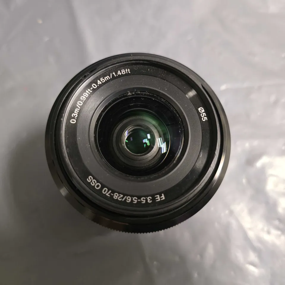 UNBOXED SONY FE 3.5 - 5.6/28-70 - SEL2870 CAMERA LENS