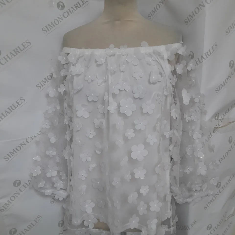 KLASS OFF SHOULDER SHEER SLEEVE FLORAL TOP IN WHITE SIZE M