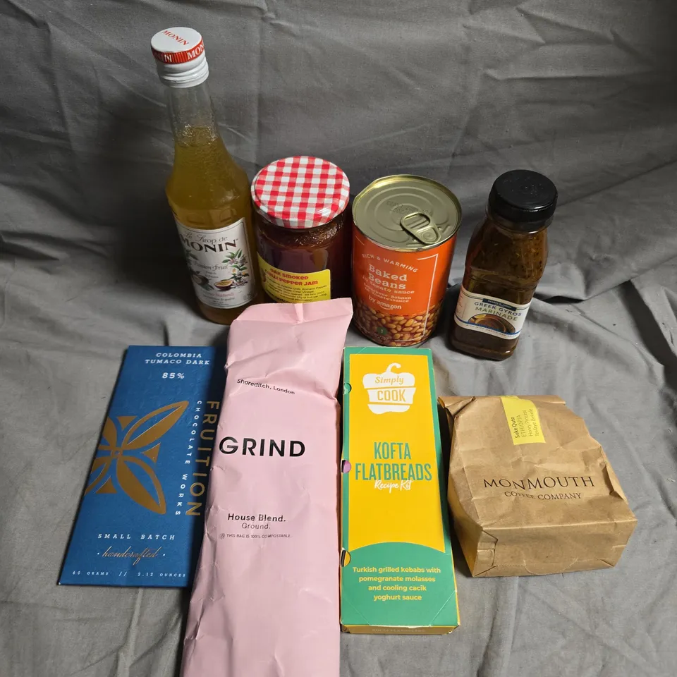 APPROXIMATELY 15 ASSORTED FOOD/DRINK PRODUCTS TO INCLUDE MONMOUTH COFFEE, GYROS MARINADE, GRIND COFFEE ETC 