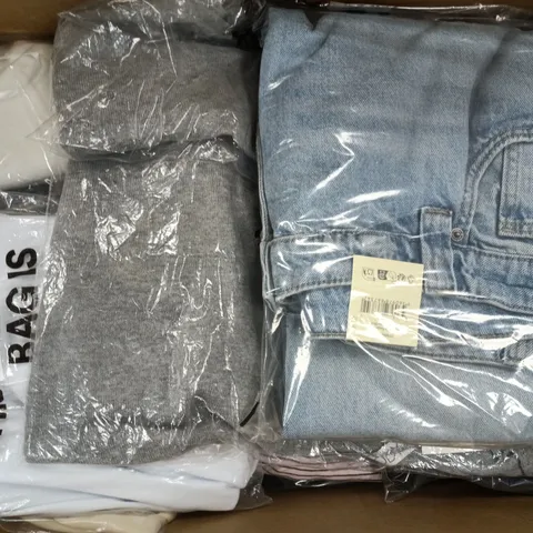 APPROXIMATELY 20 ASSORTED CLOTHING ITEMS IN VARIOUS SIZES, COLOURS & STYLES TO INCLUDE EVERYDAY SMOOTH LONG SLEEVE, LOW SUPER BAGGY JEAN, OFF THE SHOULDER CROP KNIT, ETC