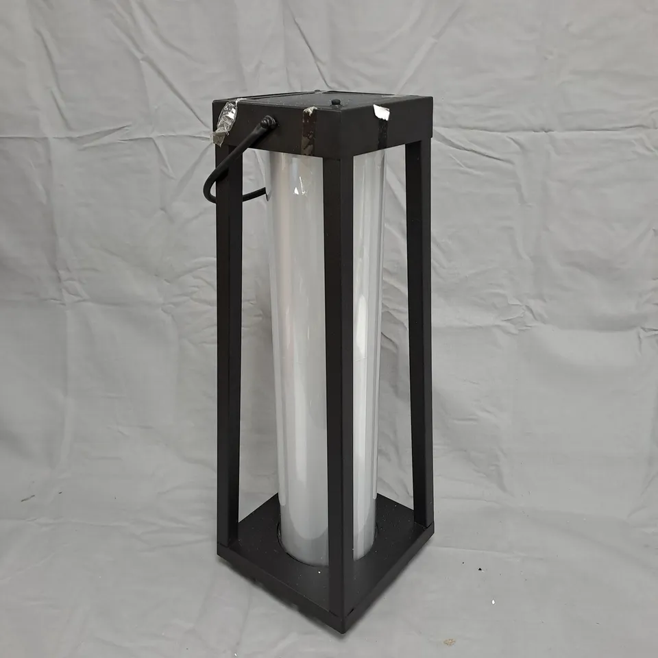 GARDEN REFLECTIONS 3D EFFECT SOLAR LANTERN LIGHT WITH METAL FRAME