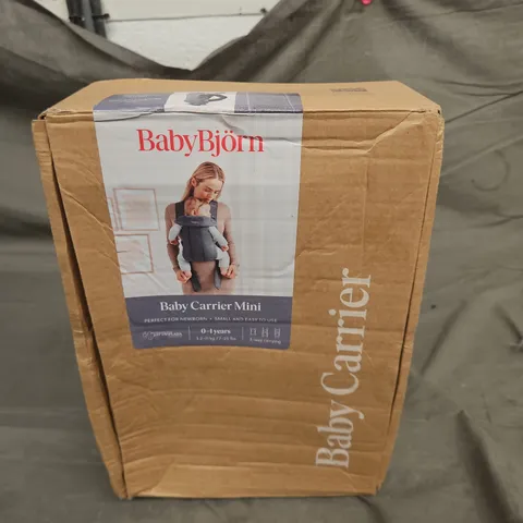 BABY BJORN BABY CARRIER MINI 
