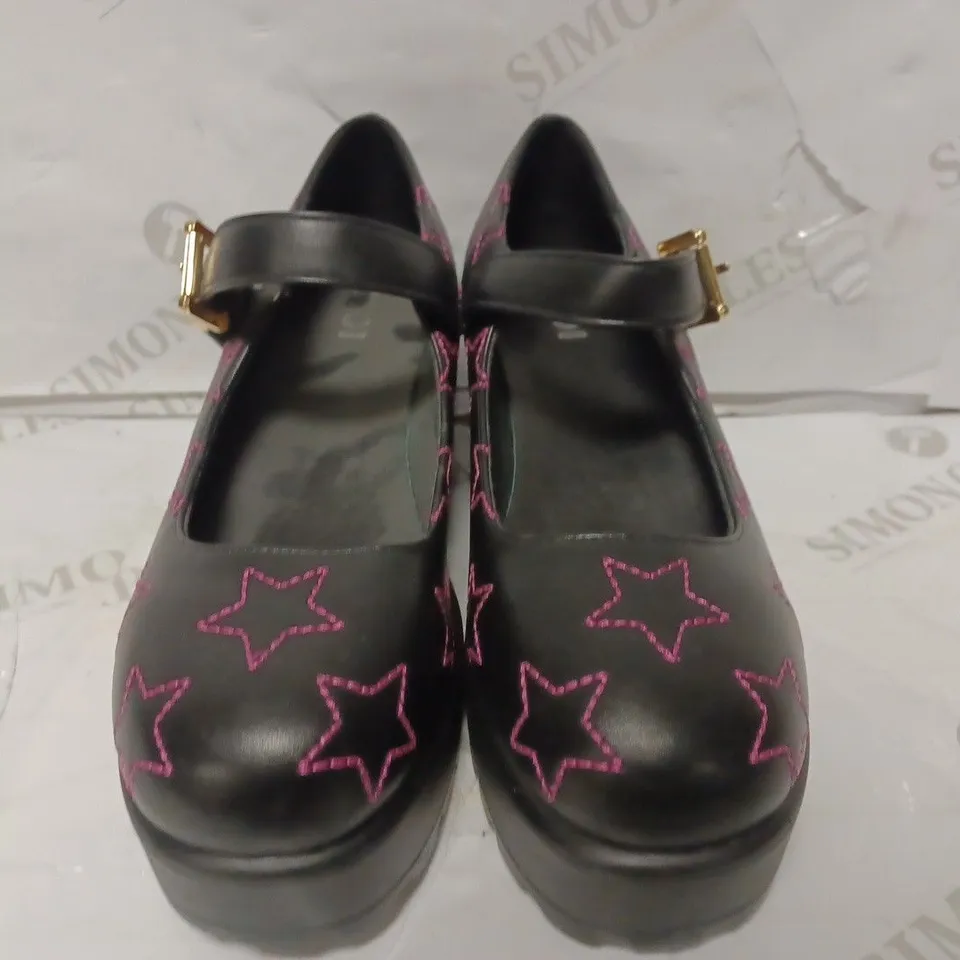 PAIR OF KOI DESIGNER VEGAN TIRA MARY JANE PLATFRORM HEEL SHOES IN BLACK WITH PINK STAR STITCHING - SIZE 6