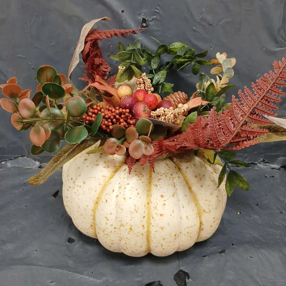 PUMPKIN FAUX FLOWER ARRANGEMENT