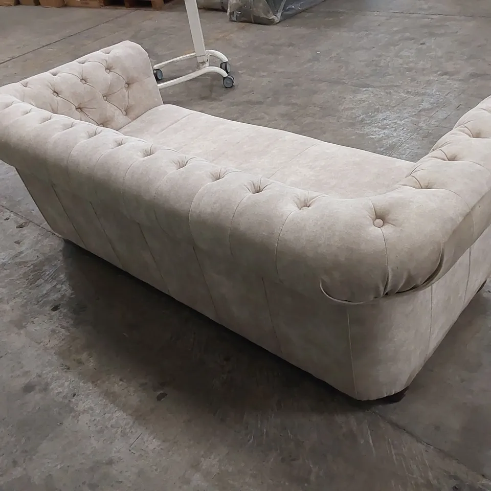 DESIGNER 3 SEATER CHESTERFIELD STYLE SOFA