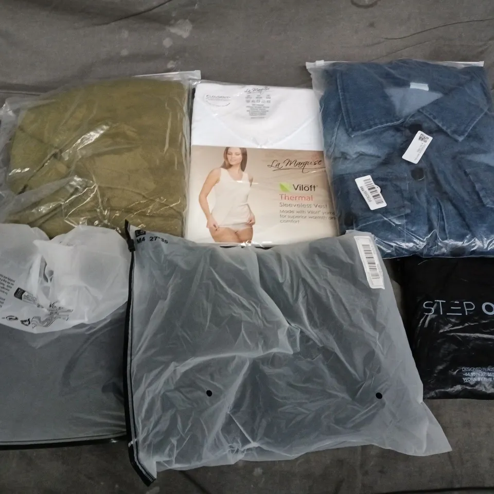 APPROXIMATELY 35 ASSORTED CLOTHING ITEMS IN VARIOUS SIZES, STYLES & COLOURS TO INCLUDE JACKET, TOPS, VEST, ETC - COLLECTION ONLY