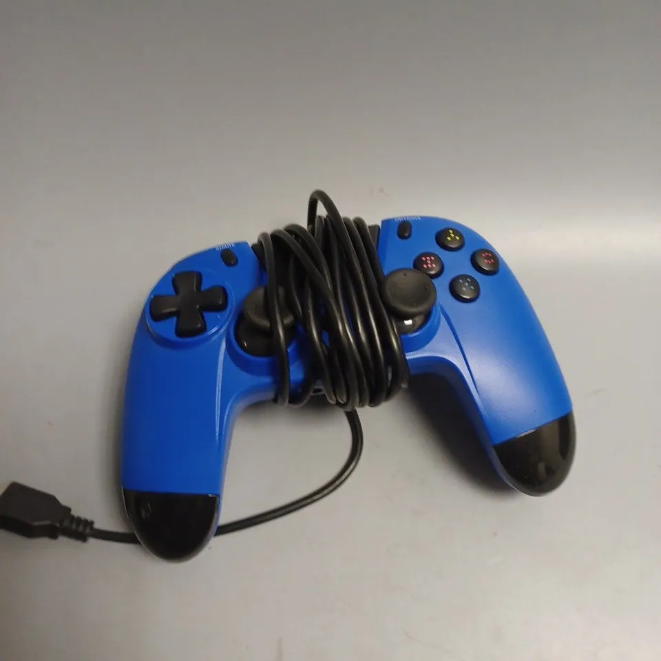 GIOTECK VX4PS4-42 WIRED CONTROLLER IN BLUE 