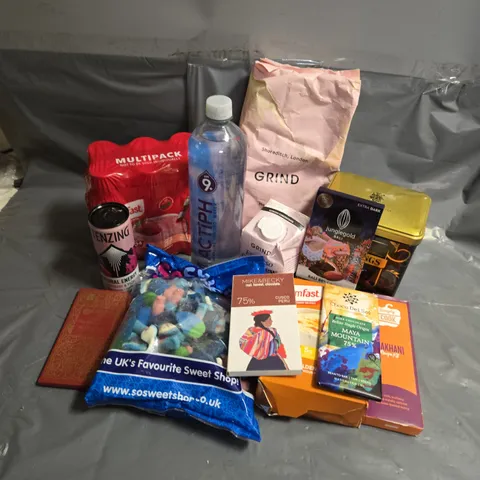 APPROXIMATELY 12 ASSORTED FOOD & DRINK ITEMS TO INCLUDE GRIND HOUSE BLEND, SLIMFAST STRAWBERRY, TWININGS LADY GREY, ETC - COLLECTION ONLY